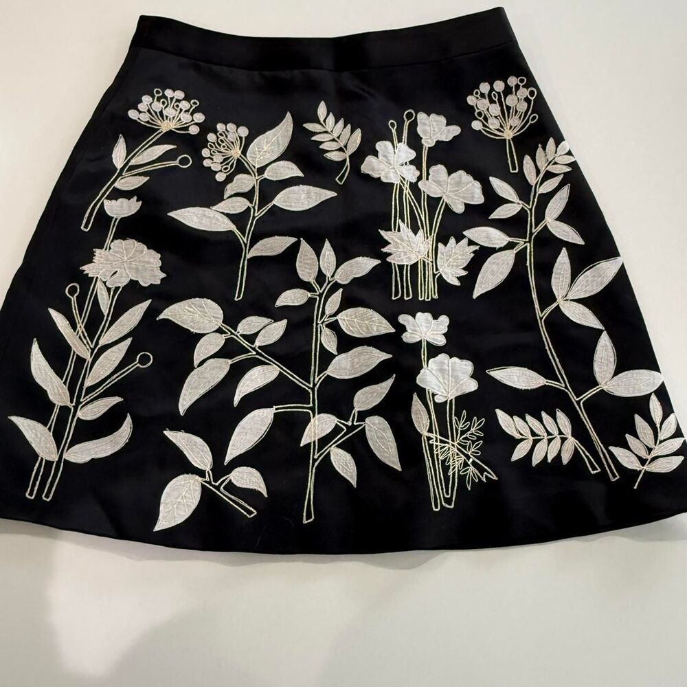 Payal Pratap Felicita Embroidered Mini Skirt.